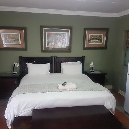 Izimbali Lodge And Restaurant Эрмело Экстерьер фото