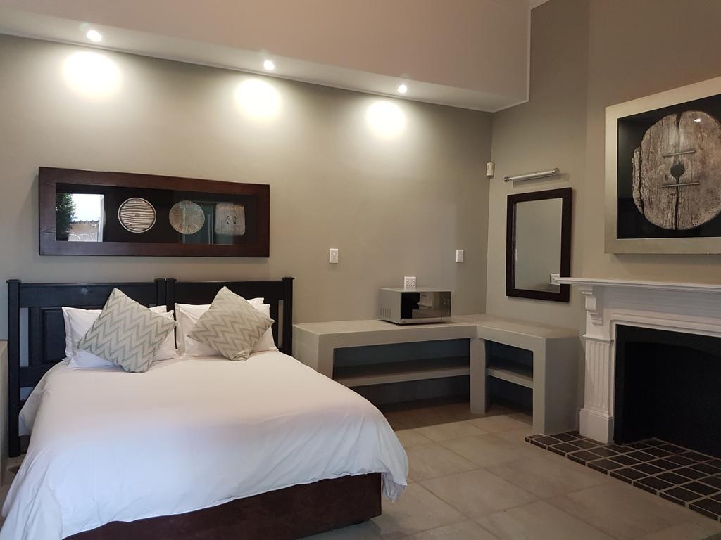Izimbali Lodge And Restaurant Эрмело Экстерьер фото