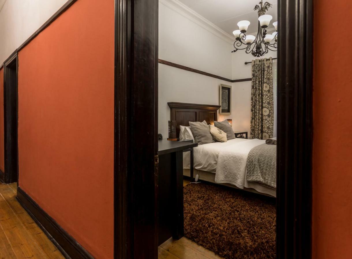 Izimbali Lodge And Restaurant Эрмело Экстерьер фото